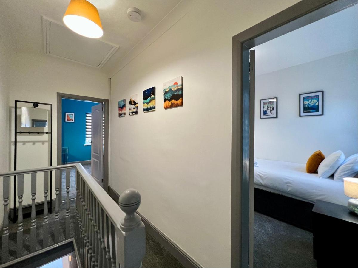 Bramhall House - Great For Contractors Or Family Holidays คลีทอร์ปส์ ภายนอก รูปภาพ
